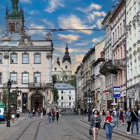 Апартаменты Rynok Square 12