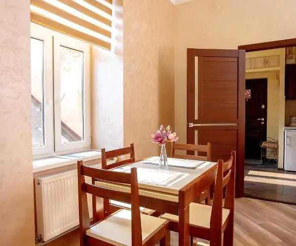 Rynok Square 12 Апартаменты Львов